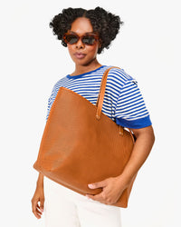 Volie Tote on Candice